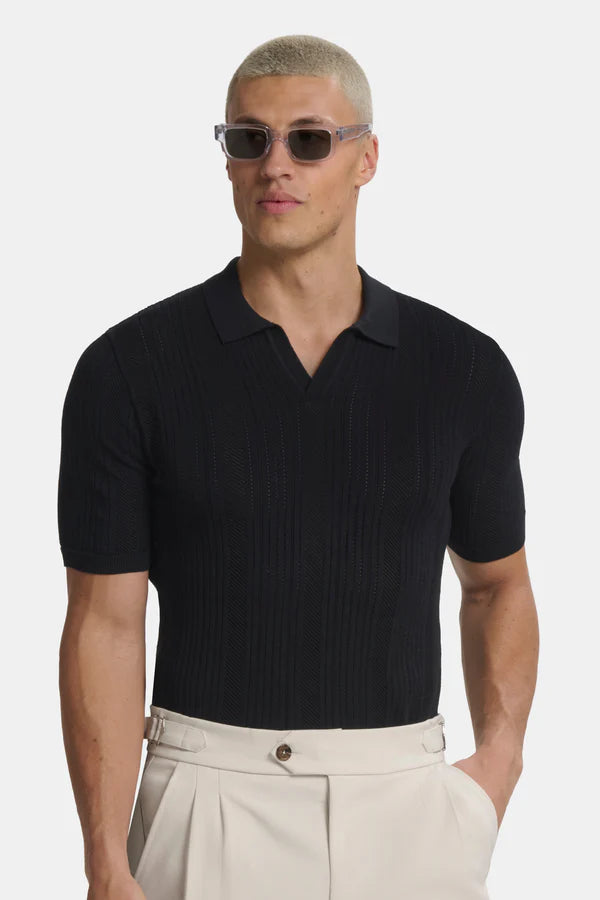 THE PAVIA BLACK SHIRT