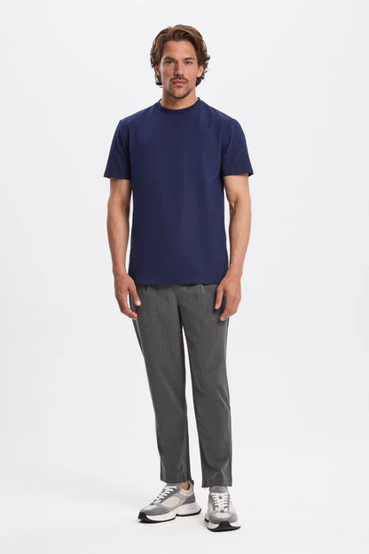 THE REGULAR NAVY BLUE T-SHIRT
