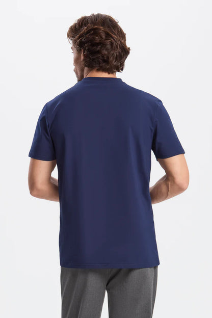 THE REGULAR NAVY BLUE T-SHIRT