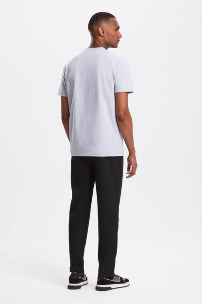 THE REGULAR GREY T-SHIRT