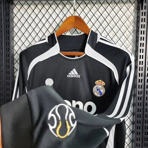 Real Madrid 2006 L/S Away Shirt