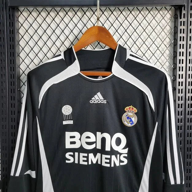 Real Madrid 2006 L/S Away Shirt